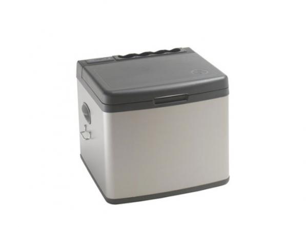 تولید یخچال شارژی ماشین شاسی بلند